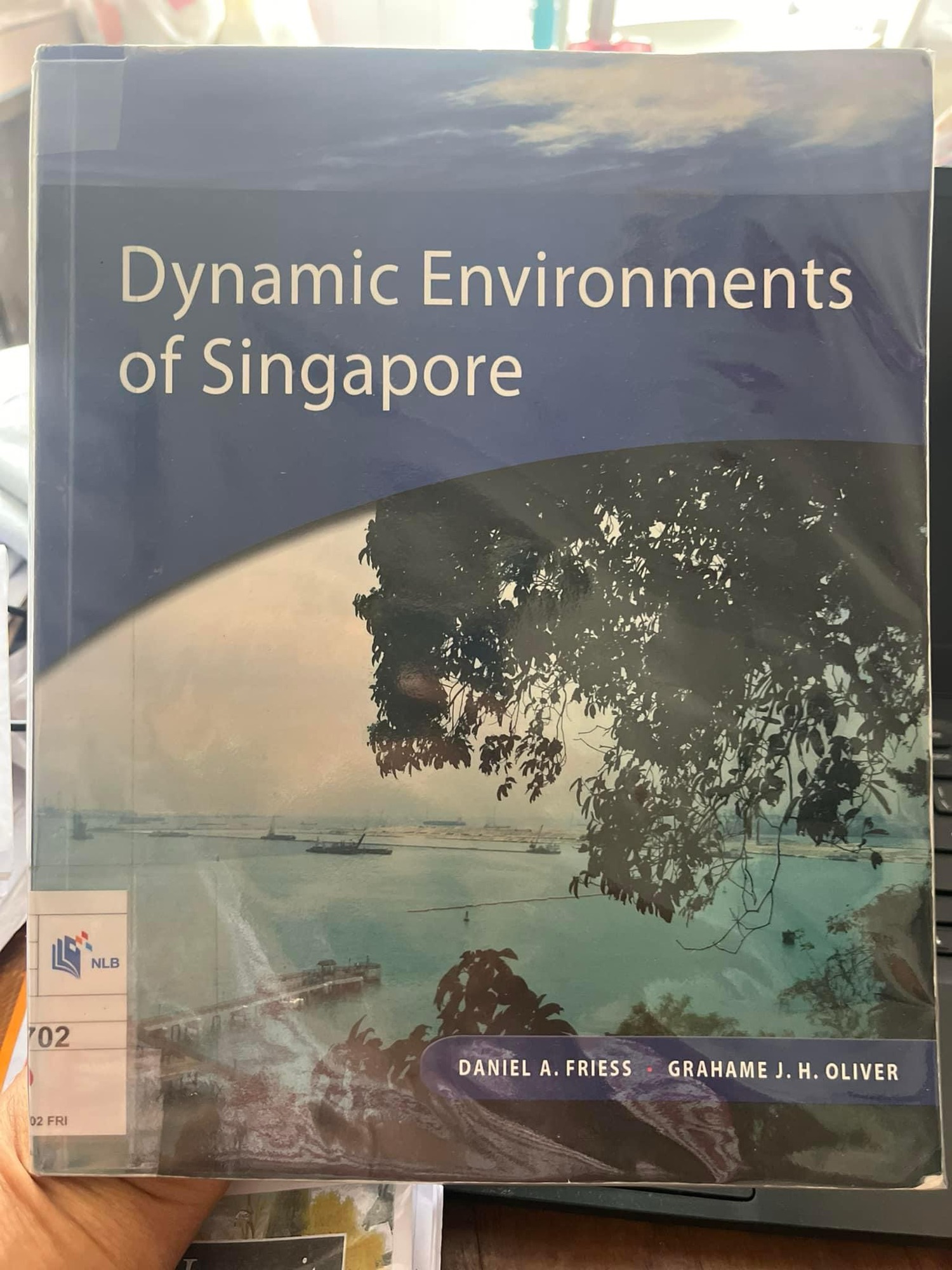 Book highlights: “Dynamic Environments of Singapore”
